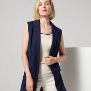 VALETTE Navy Sleeveless Vest SZ S